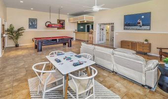 1295 Aulepe St, Kailua, HI 96734