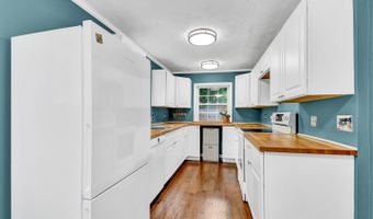6020 BROAD St, Bethesda, MD 20816