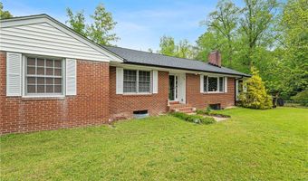 621 Bethesda Ave, Aberdeen, NC 28315