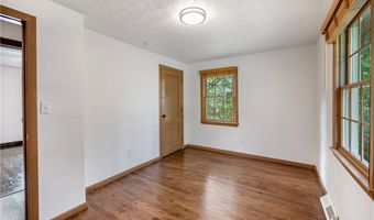 49 Horseshoe Dr, Bellingham, MA 02019