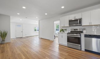 310 East Rd, Belford, NJ 07718