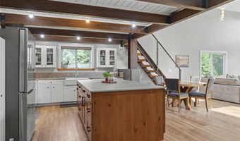28012 Meadow Creek Rd, Bigfork, MT 59911