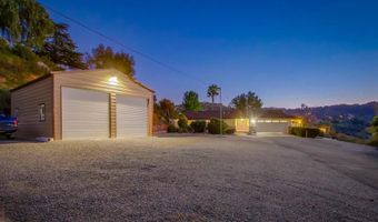 1019 Arnold Way, Alpine, CA 91901