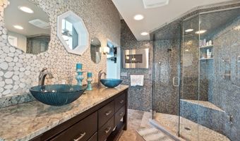 8115 Colony Dr, Algonac, MI 48001