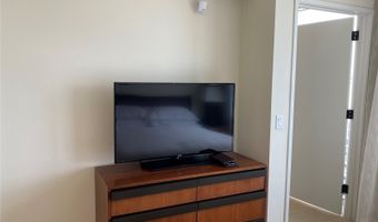 223 Saratoga Rd 2122, Honolulu, HI 96815