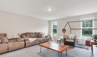 106 Fontana Lake Rd, Aberdeen, NC 28315
