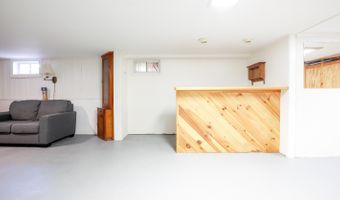 671 Essex St, Bangor, ME 04401