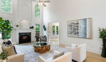 790 Thornberry Dr, Alpharetta, GA 30022