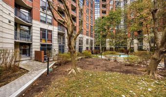 1021 N GARFIELD St B27, Arlington, VA 22201