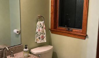 17 Prospect Mountain Rd, Alton, NH 03809