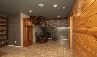 364 E 1600 Rd, Baldwin City, KS 66006