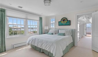 19 Defenders Row 19, Newport, RI 02840