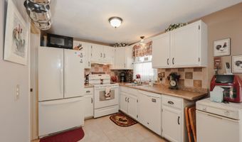 9 Stonegate Ln, Derry, NH 03038