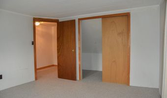 87 Middle Rd, Augusta, ME 04330