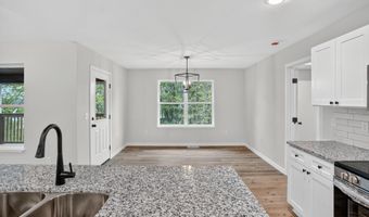 100 Northview Ter, Ash Grove, MO 65604