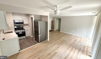 4360 IVYMOUNT Ct 28, Annandale, VA 22003