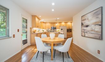 1365 Chalmers Dr, Ann Arbor, MI 48104