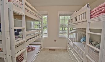 72 Chickadee Ln, Albrightsville, PA 18210
