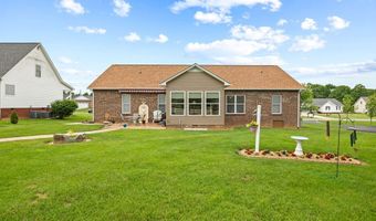 169 Prosperity Dr, Baxter, TN 38544