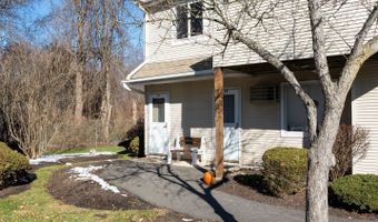 136 Pembroke Rd 9-78, Danbury, CT 06811