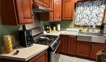 1580 Preston Ave, Akron, OH 44305