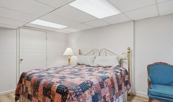 3401 Woodview Pl, Columbus, OH 43220