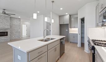 7004 Orange Ave, Bentonville, AR 72713