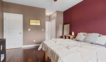 18 Greenwood Fields Dr, Asheville, NC 28804
