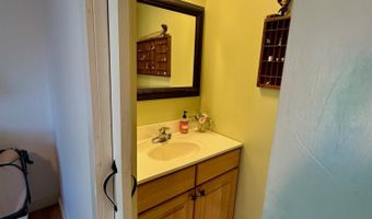 23 Holland St, Bangor, ME 04401