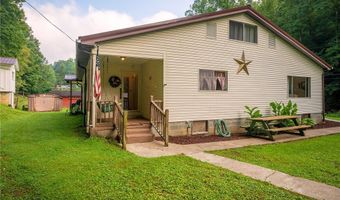 114 Pebbles Dr, Alkol, WV 25501