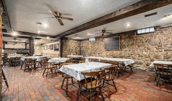 1071 32nd St, Allegan, MI 49010