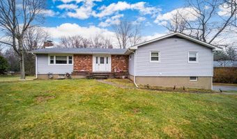20 Provost Dr, Airmont, NY 10901