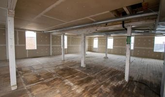 300 4th St, Algoma, WI 54201