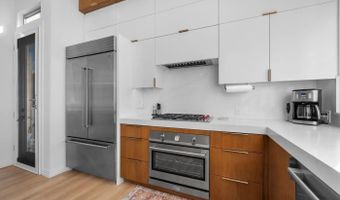477 S Cleveland St 104, Oceanside, CA 92054