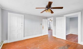 694 Hope St, Bristol, RI 02809