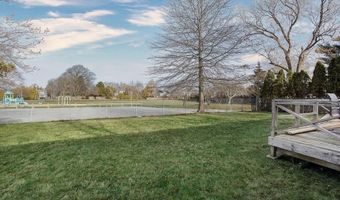 11 Granada Ter, Middletown, RI 02842