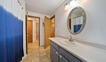 101 Horace Greeley Rd, Amherst, NH 03031