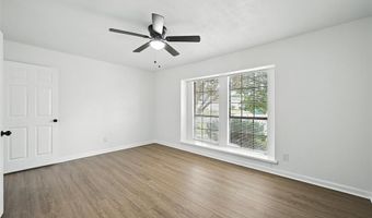 6082 Dooley Dr, The Colony, TX 75056
