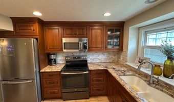 26 Duck Hawk Ct, Allamuchy Twp., NJ 07840