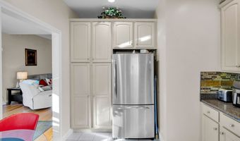 16 Weathervane Rd 16, Bristol, CT 06010