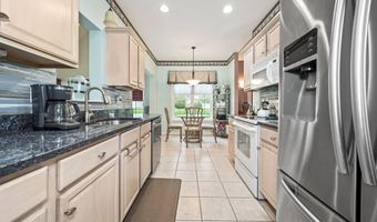 136 Thistle Pond Dr 136, Bloomfield, CT 06002