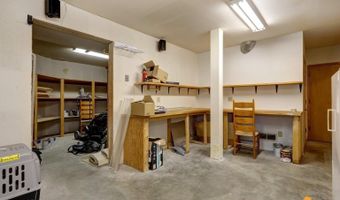 2140 Atwood Dr, Anchorage, AK 99517