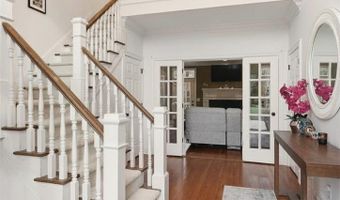 309 High Blf, Aurora, OH 44202
