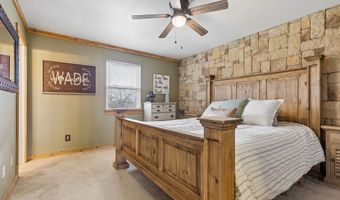 1087 County Road 2395, Alvord, TX 76225