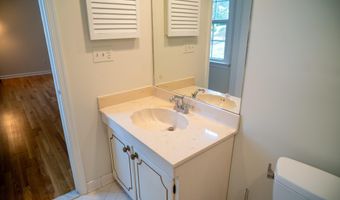 5012 LARNO Dr, Alexandria, VA 22310