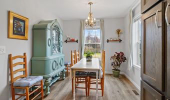 53 Greenlawn Dr, Danbury, CT 06810