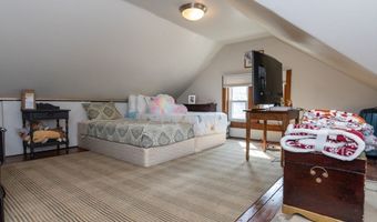 33 Murdock St, Boston, MA 02135