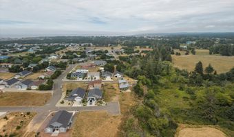636 SEACREST Dr, Bandon, OR 97411