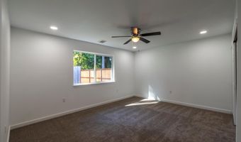 501 NORTH Ave, Bandon, OR 97411