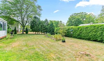 21 Alder Ln, Burlington, VT 05401